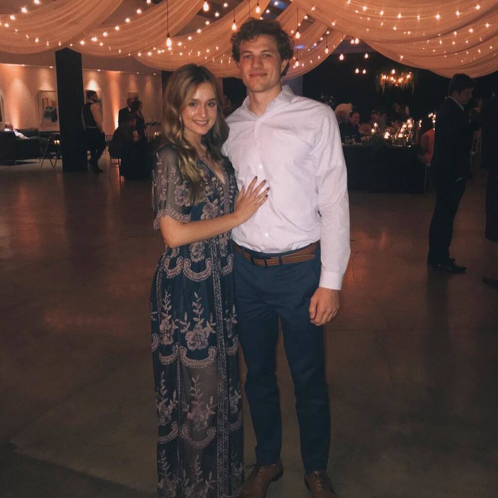 Meet your Posher, Caitlin